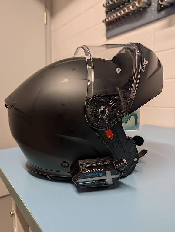 Caschi & visiere: CGM Klapphelm mit Freisprechanlage & Sonnenblende – Usato da Wilen b. Wil venduto da luma13