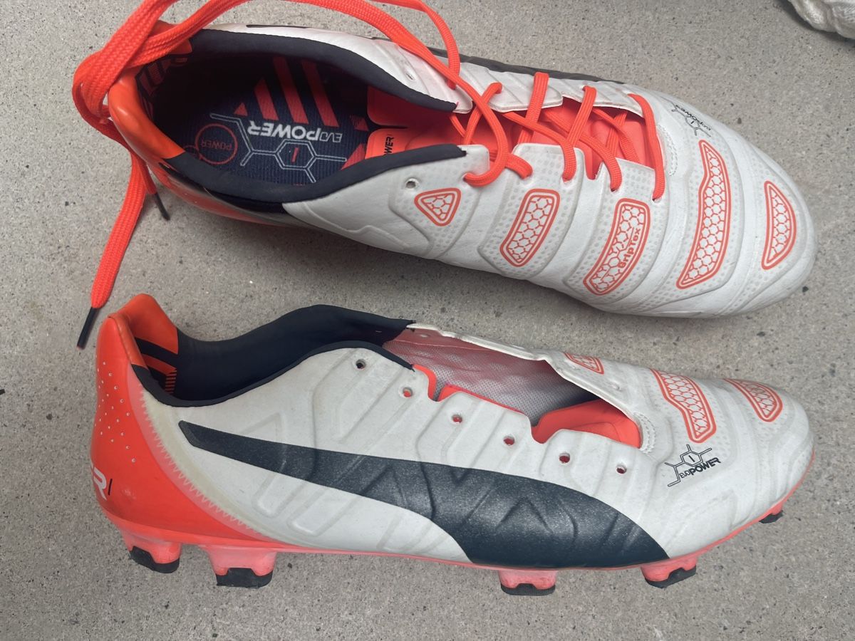 Herrenschuhe: Football Schuhe 41 – Gebraucht aus Bottmingen von ale3829 1