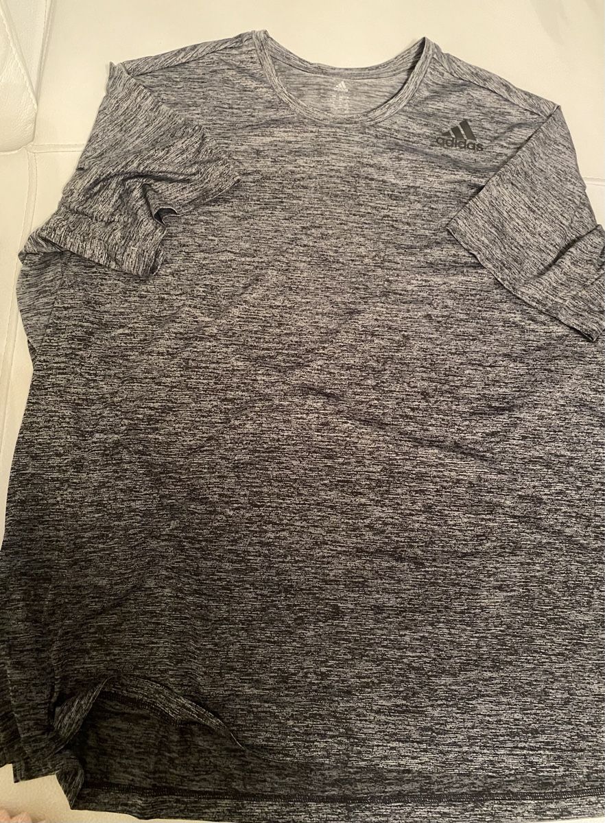 Adidas Leibchen & Hosen: Adidas Trikot – Gebraucht aus Opfikon von Luis144