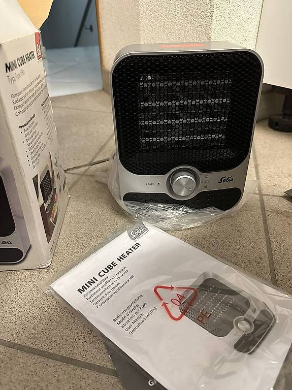 Solis Radiatori: Solis Mini Cube Typ 686 1200 W – Nuovo e nell'imballaggio originale da Sonceboz-Sombeval venduto da michael.l 2