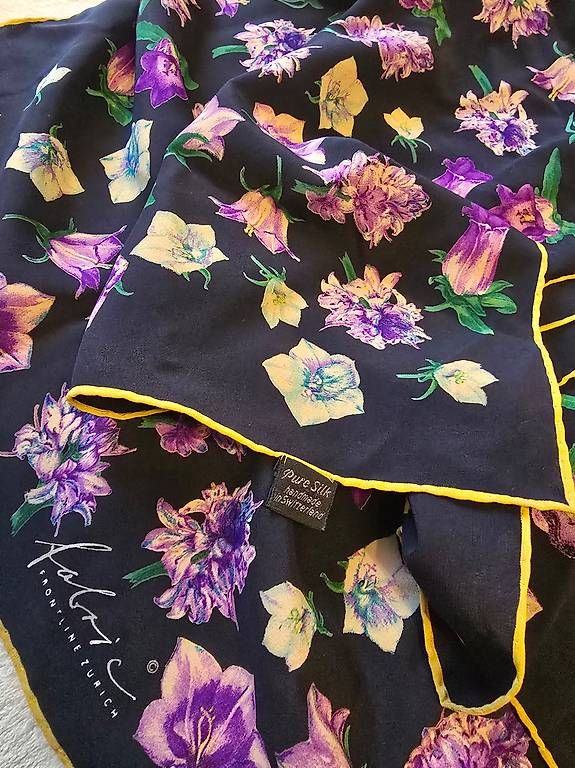 Fabric Frontline Foulard & Sciarpe: Fabric Frontline Zurich 100% Silk – Usato da Zürich venduto da bil_s7tp 1