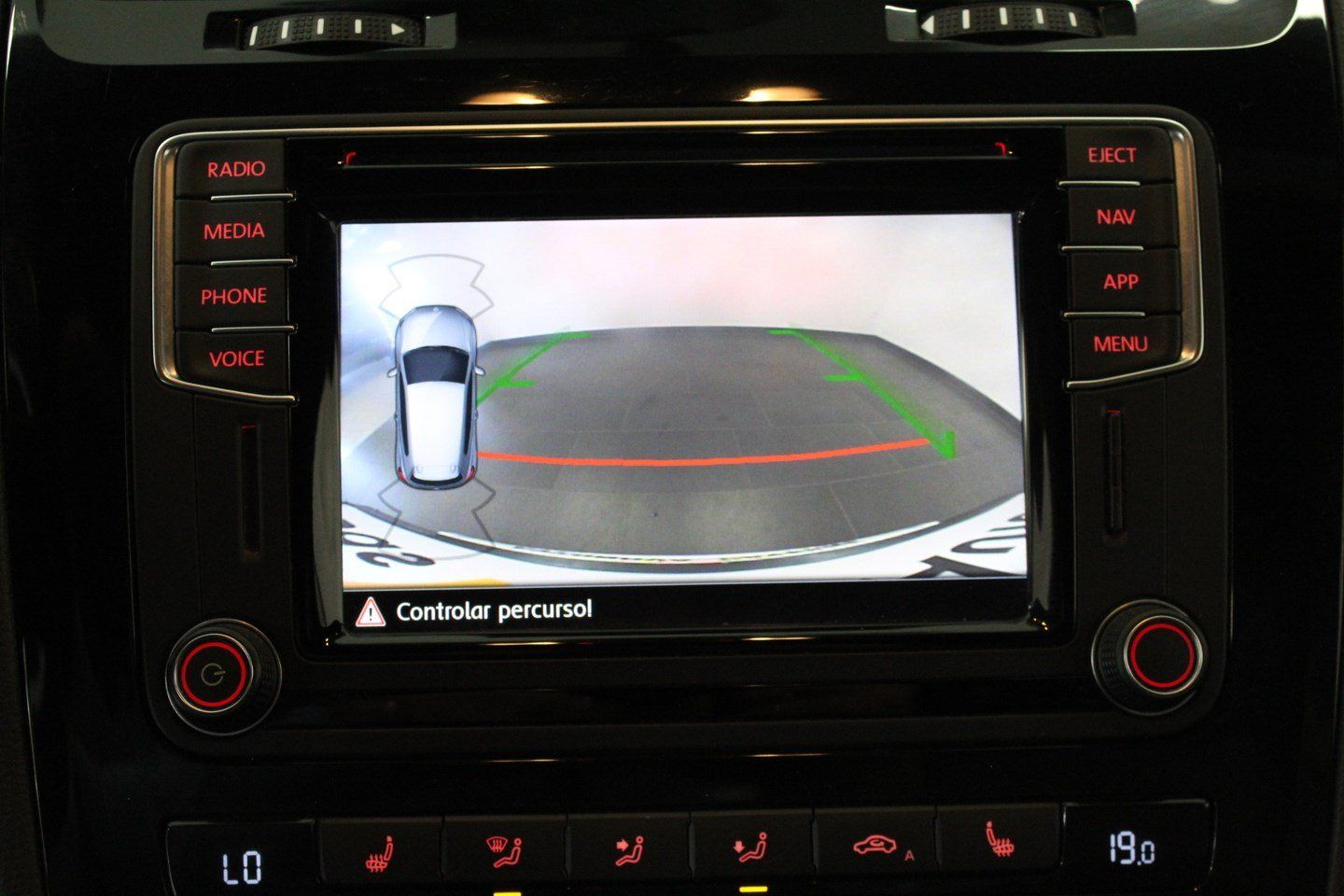 VW Automobili: VW Scirocco 2.0 TSI R-Line – Usato da Pully venduto da Arkasia_8 7