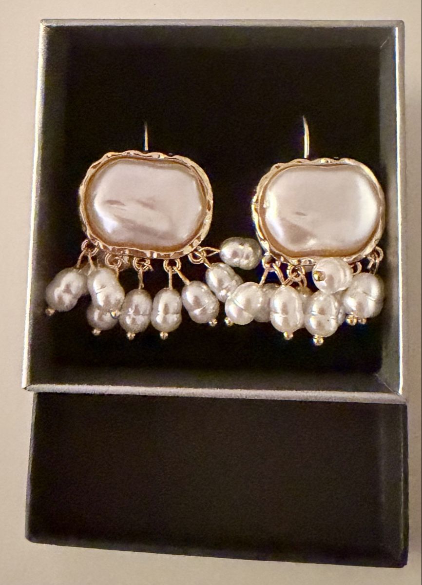 Orecchini pendenti & Orecchini a lobo: Perlen Ohrringe, boho ,barock Optik, neu – Nuovo e nell'imballaggio originale da Muttenz venduto da stoeberi01