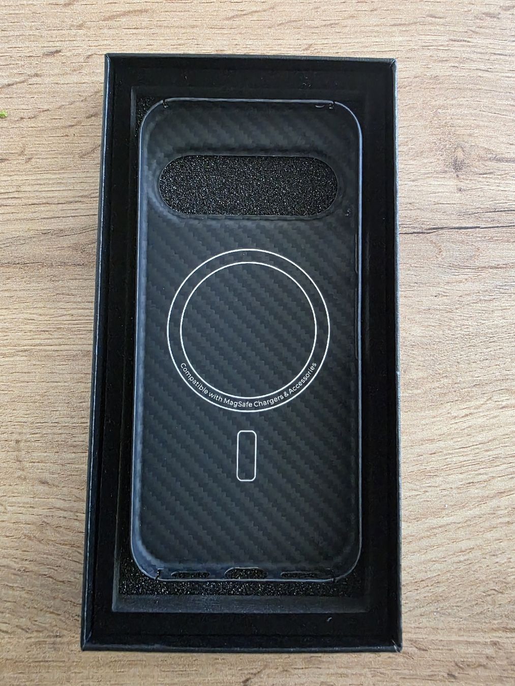Cover & Protezioni schermo: Premium CRBN Concept Handyhülle Google Pixel 10/10Pro Carbon – Nuovo (secondo la descrizione) da Bassersdorf venduto da TheBrake 1