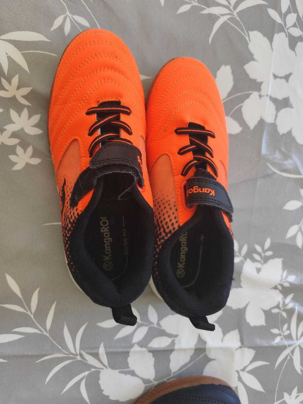 Scarpe per ragazzi: Turnschuhe Kangooros 34 – Usato da Schönenberg TG venduto da tab_28lx 2