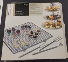 MIGROS *PRALINEN - SET* MIT ZUBEHÖR/31X31CM/ANLEITUNG/NEU