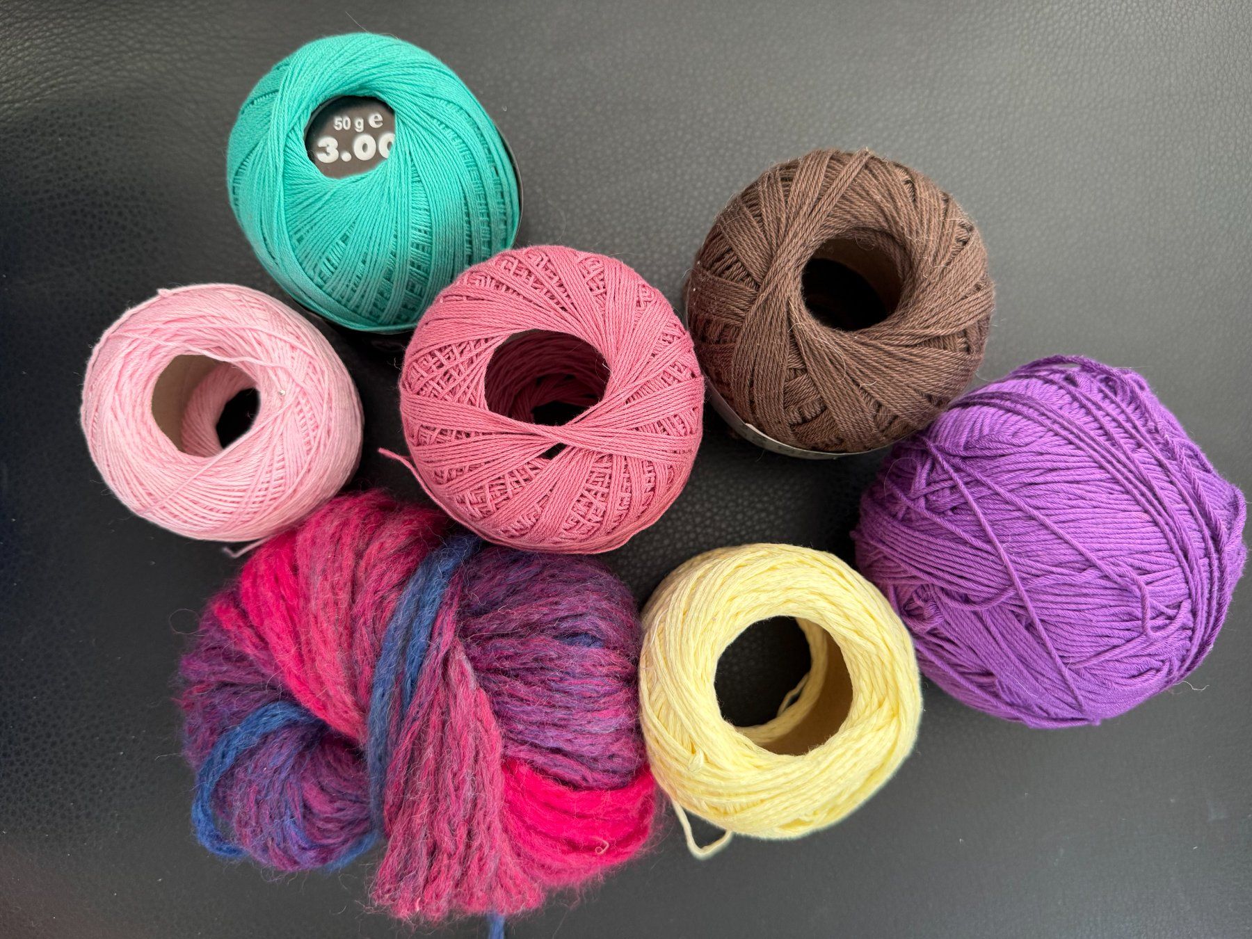 Lana: LOT  WOLLE + GARN - RESTEN  Stickgarn  Häkelgarn  Strickgarn – Usato da Subingen venduto da ArtBead