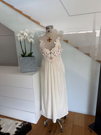 Wunderschönes Kleid für ein Sommeranlass, samt, Gr. 38, neu