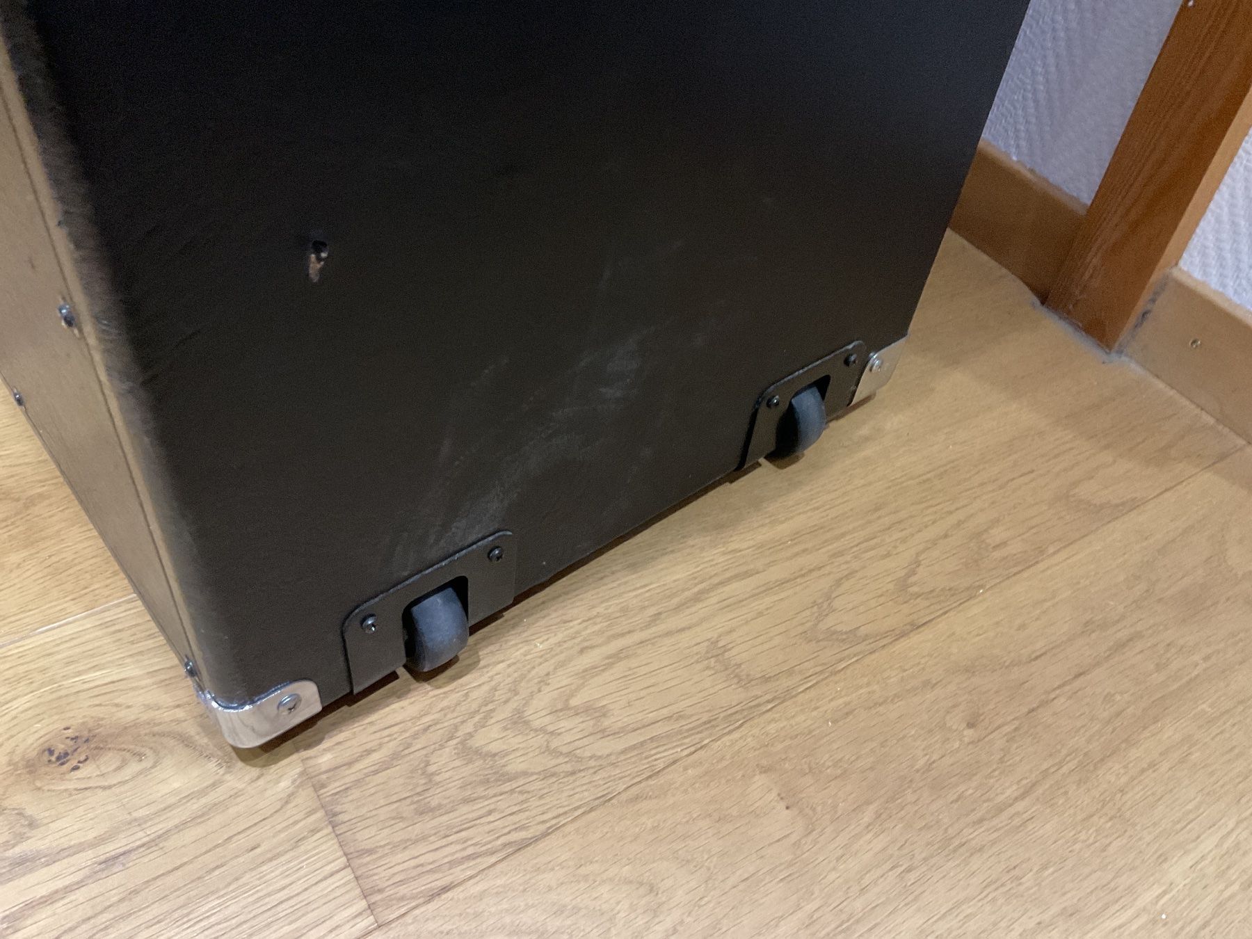 Lautsprecher: Bugera 412H-BK Gitarrenverstärker Box – Gebraucht aus Niederwil SG von Melar01 3