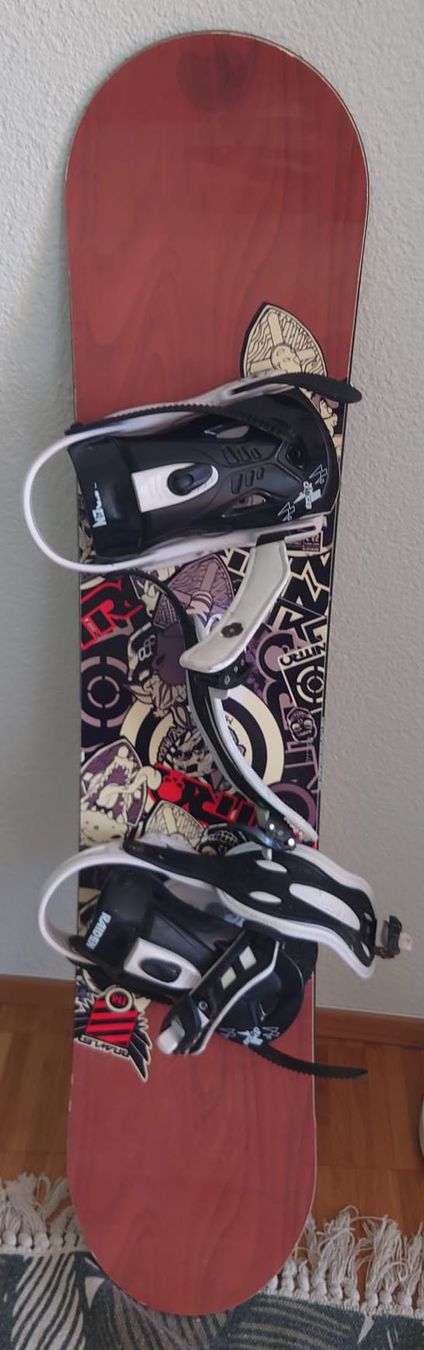 Snowboard Nitro Boards: Nitro Snowboard 116cm + Raiden Charger Bindung, Kinder – Gebraucht aus Luzern von Remo_D