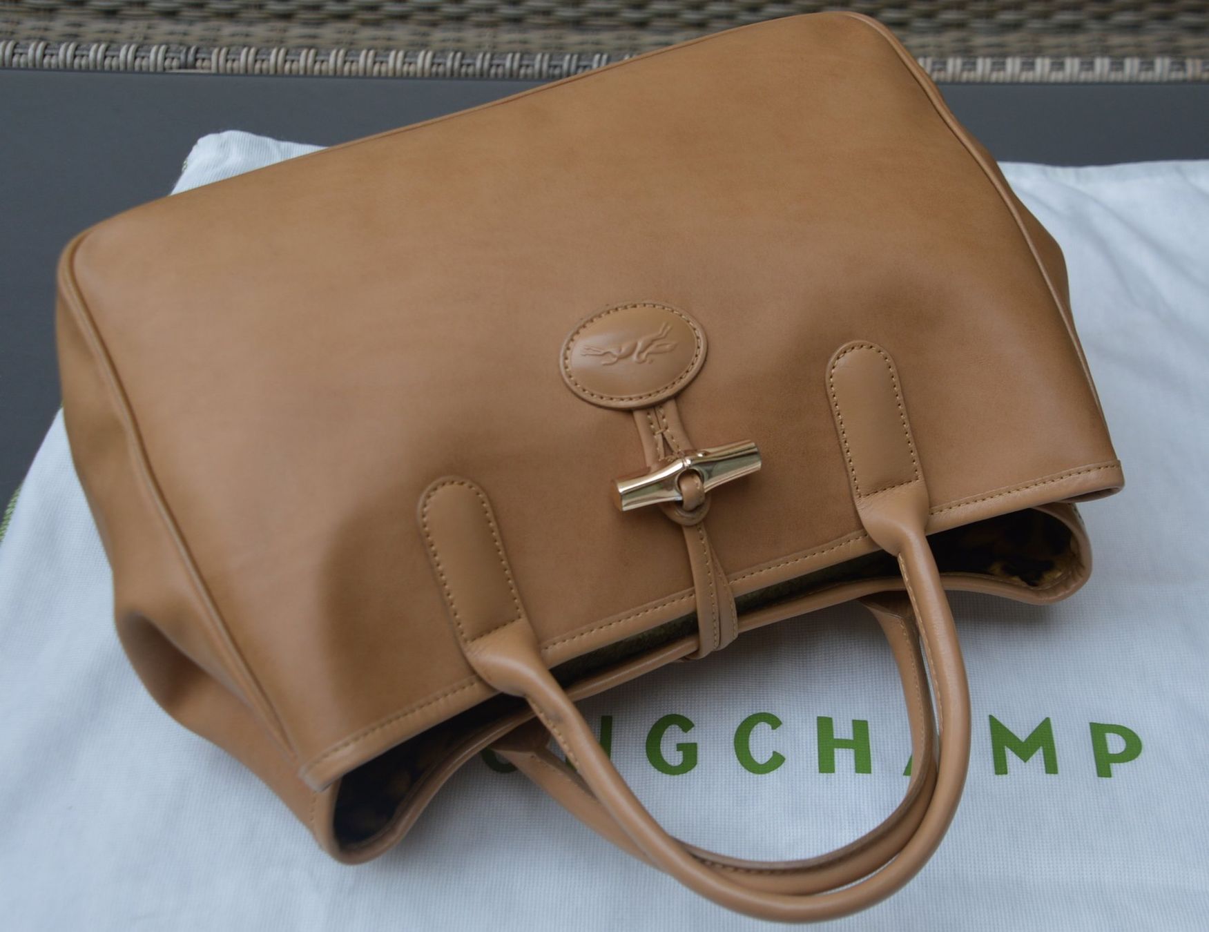 Longchamp Borse da donna: Tasche / Sac Longchamp Roseau – Difettoso da Collonges venduto da Auganien 1