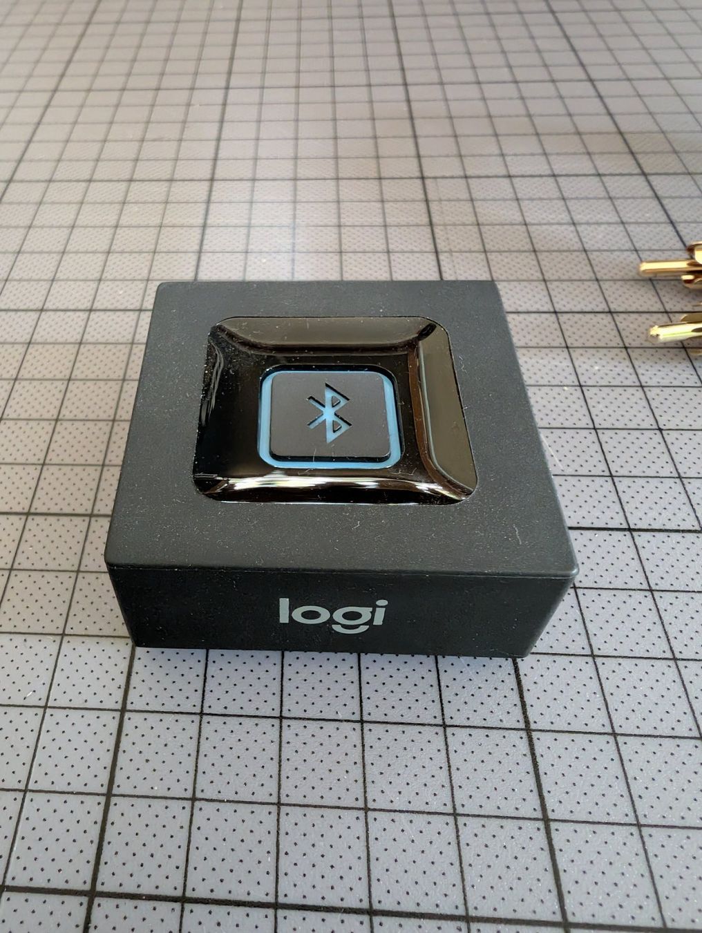 Logitech Laufwerke & Adapter: Logitech Bluetooth Receiver – Gebraucht aus Delémont von breacH