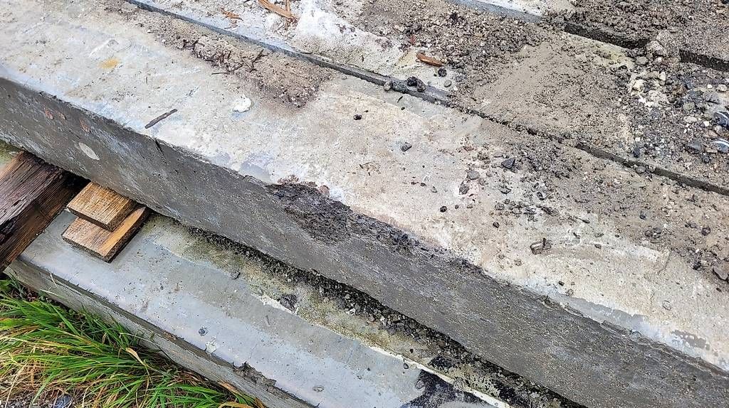 Rivestimenti per pavimenti: Betonelemente – Difettoso da Kerns venduto da avr75 3