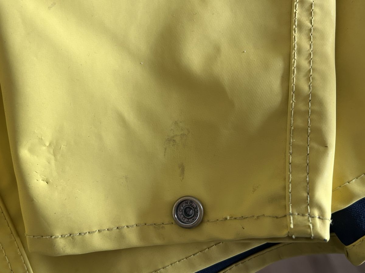 Vestes & Manteaux: Regenjacke gelb Grösse 116, wasserdicht – D'occasion à Wolhusen par eve_m6cg 4