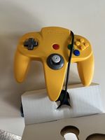 N64 Controller in gelb - in OVP - Top Zustand