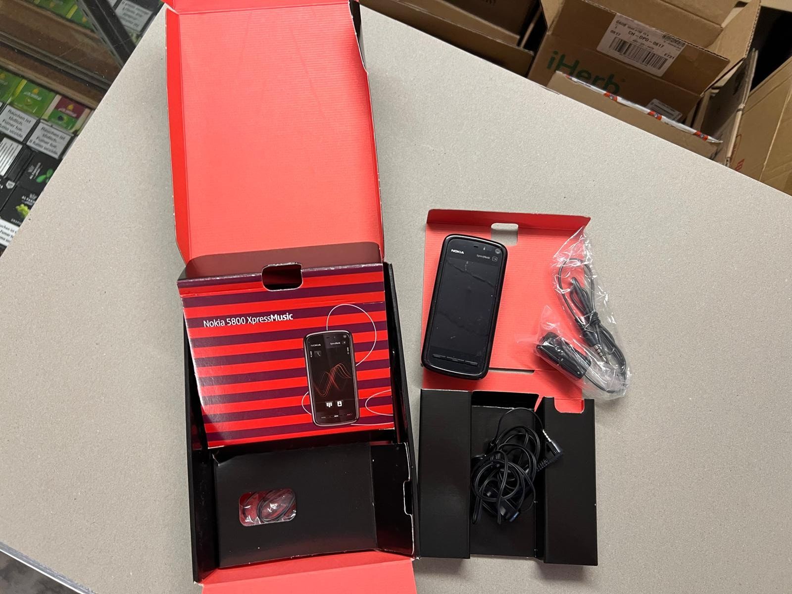 Nokia Telefoni cellulari / Smartphones: Nokia 5800 XpressMusic – Usato da Buchs SG venduto da malfmo