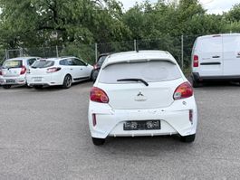 Mitsubishi Space Star 1.0 MIVEC weiss, Frot ausgebaut