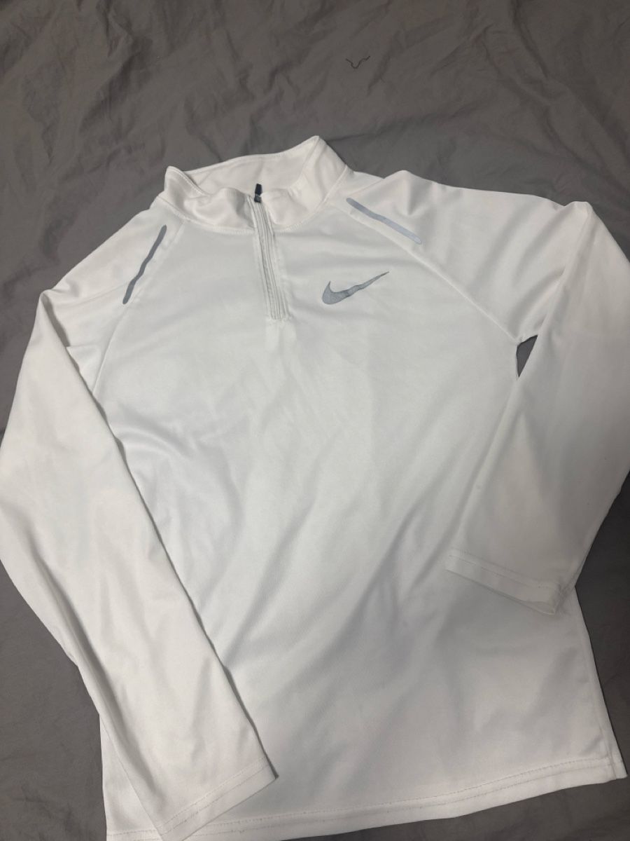 Nike T-shirt: Haut Nike édition running blanc – Usato da Fribourg venduto da bar_q2pw
