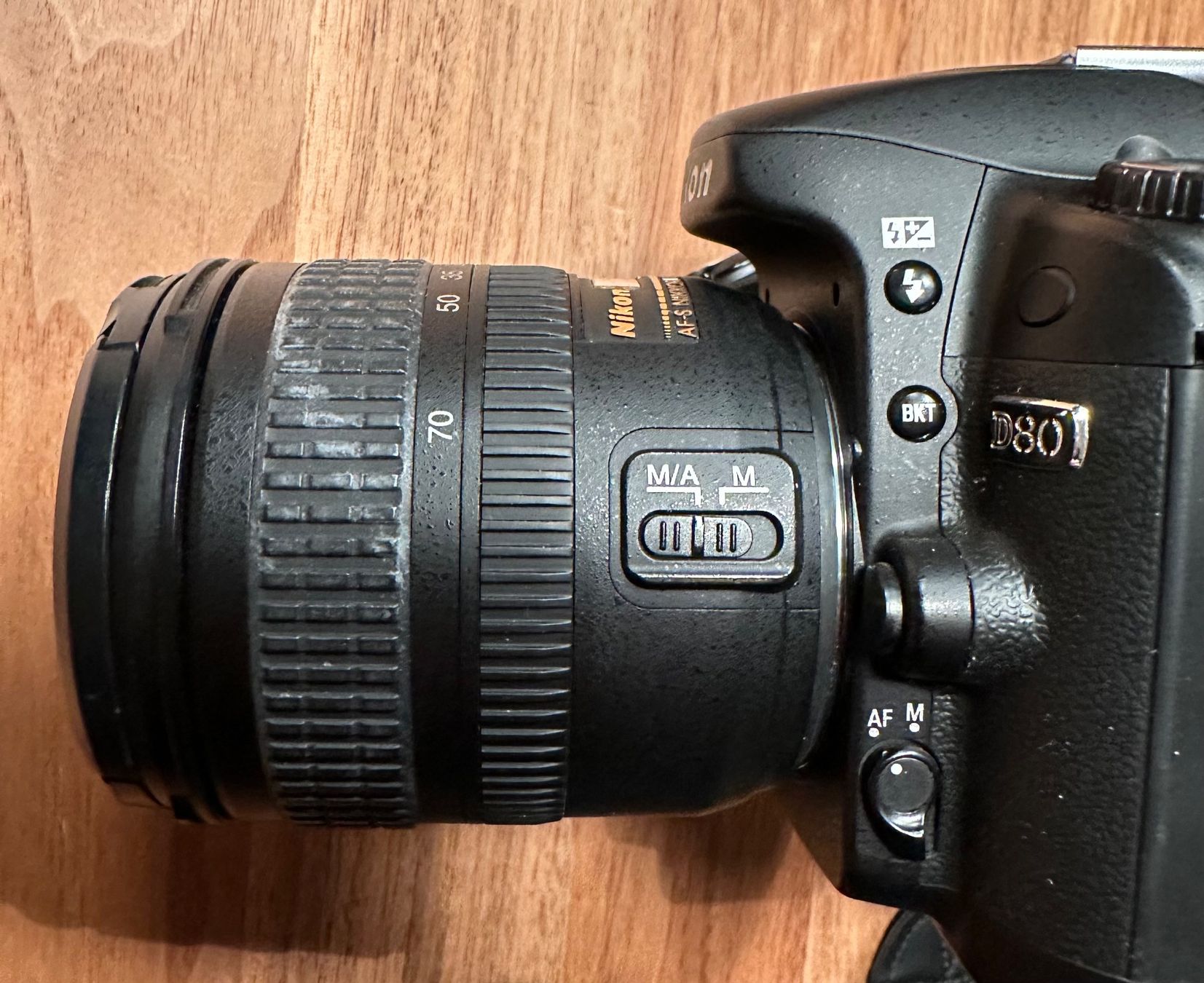 Nikon Kamera: Nikon Spiegelreflex Kamara / D80 – Gebraucht aus Russikon von  2