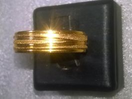 RING EDELSTHAL,,,VERGOLDET,,GLITZER UND GLANZIG