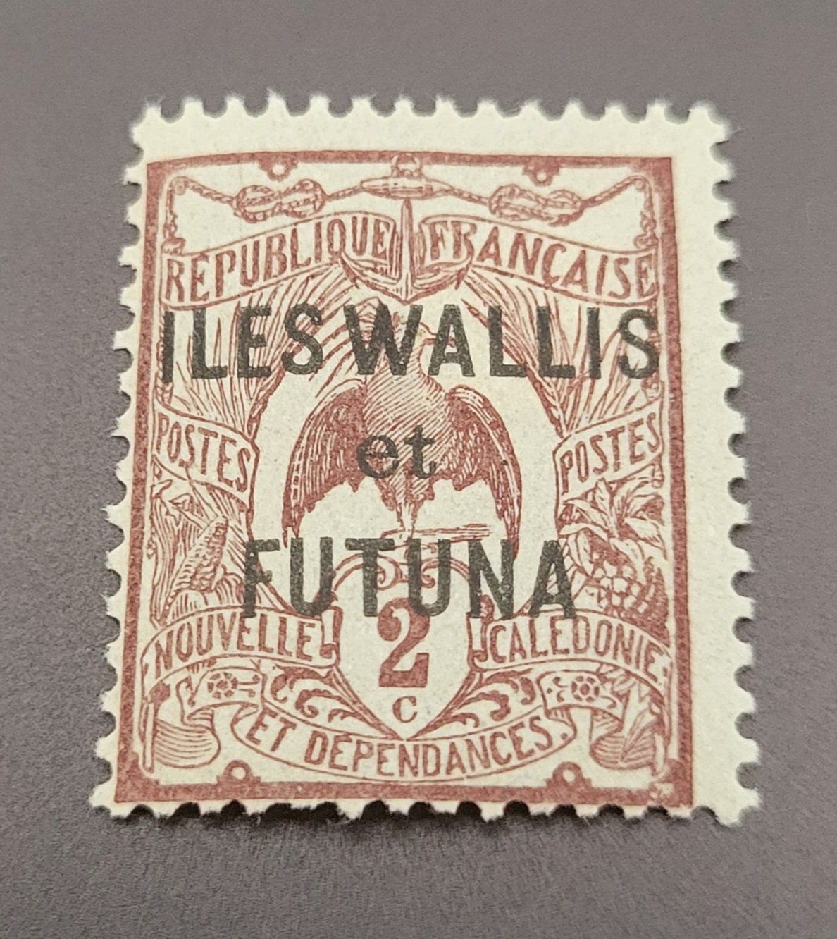 Tous les timbres: Wallis & Futuna 1920 briefmarke – D'occasion à St Gallen par Stampsalshobby