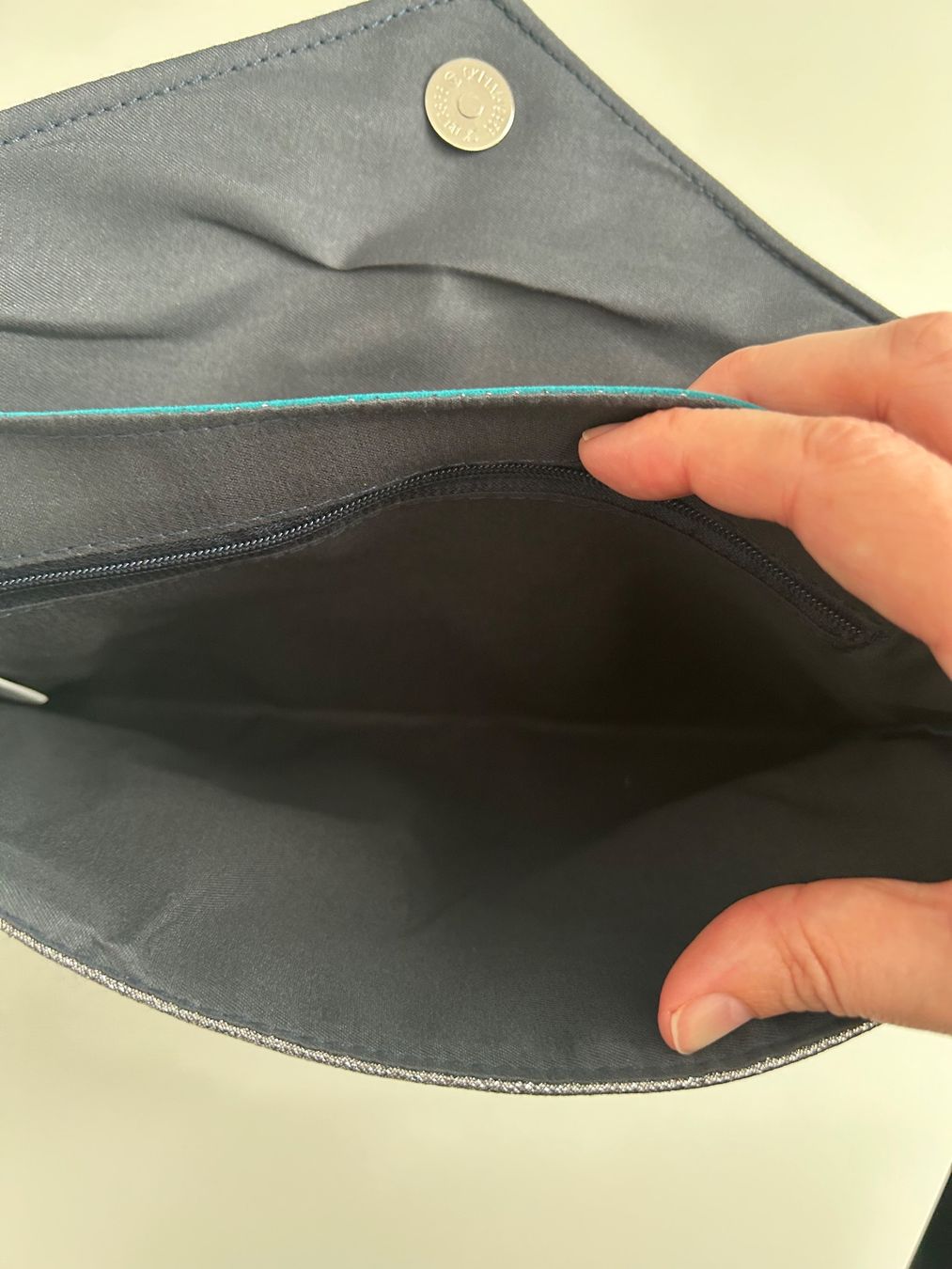 Taschen für Damen: Elegante Clutch Tasche 1987 by Abaco – Neu (gemäss Beschreibung) aus Erlenbach ZH von Syssi_C 3