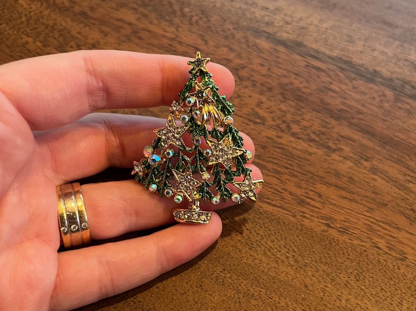 Spille & Fermagli: Brosche Weihnachtsbaum (Christbaum )mit Strass – Nuovo e nell'imballaggio originale da Gams venduto da Mariawicca 2