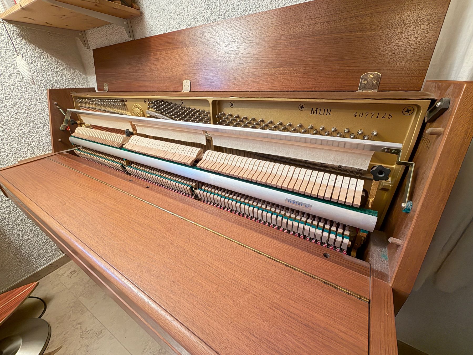 Yamaha Strumenti musicali: Klavier - Yamaha M1JR – Usato da Wetzikon ZH venduto da ren_9jt6 9