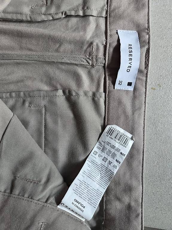 Hosen: Beigefarbene Hose von Reserved – Gebraucht aus Zürich von gan_k7wg 1