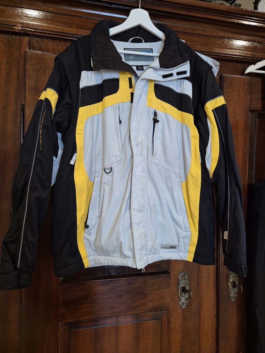 Jacken: Ski-Jacke gebraucht  – Gebraucht aus Läufelfingen von uk54