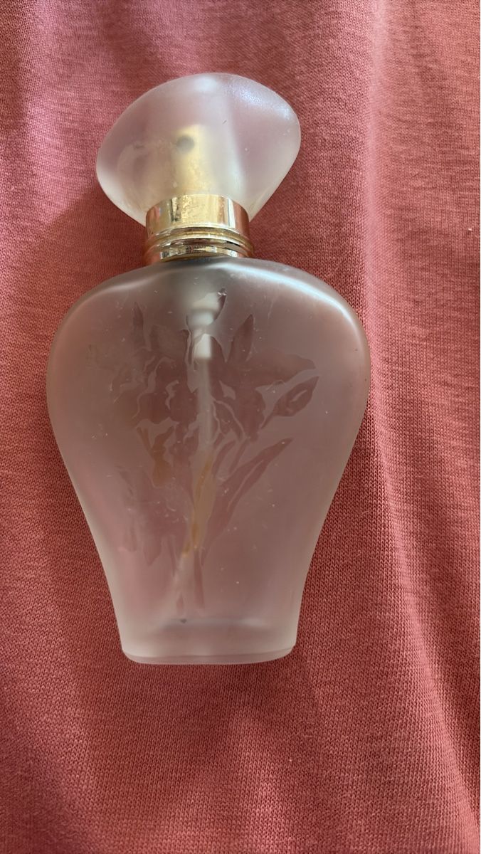 Flaconi: Flacon de parfum vide givré décoré – Usato da Bôle venduto da jes_987t