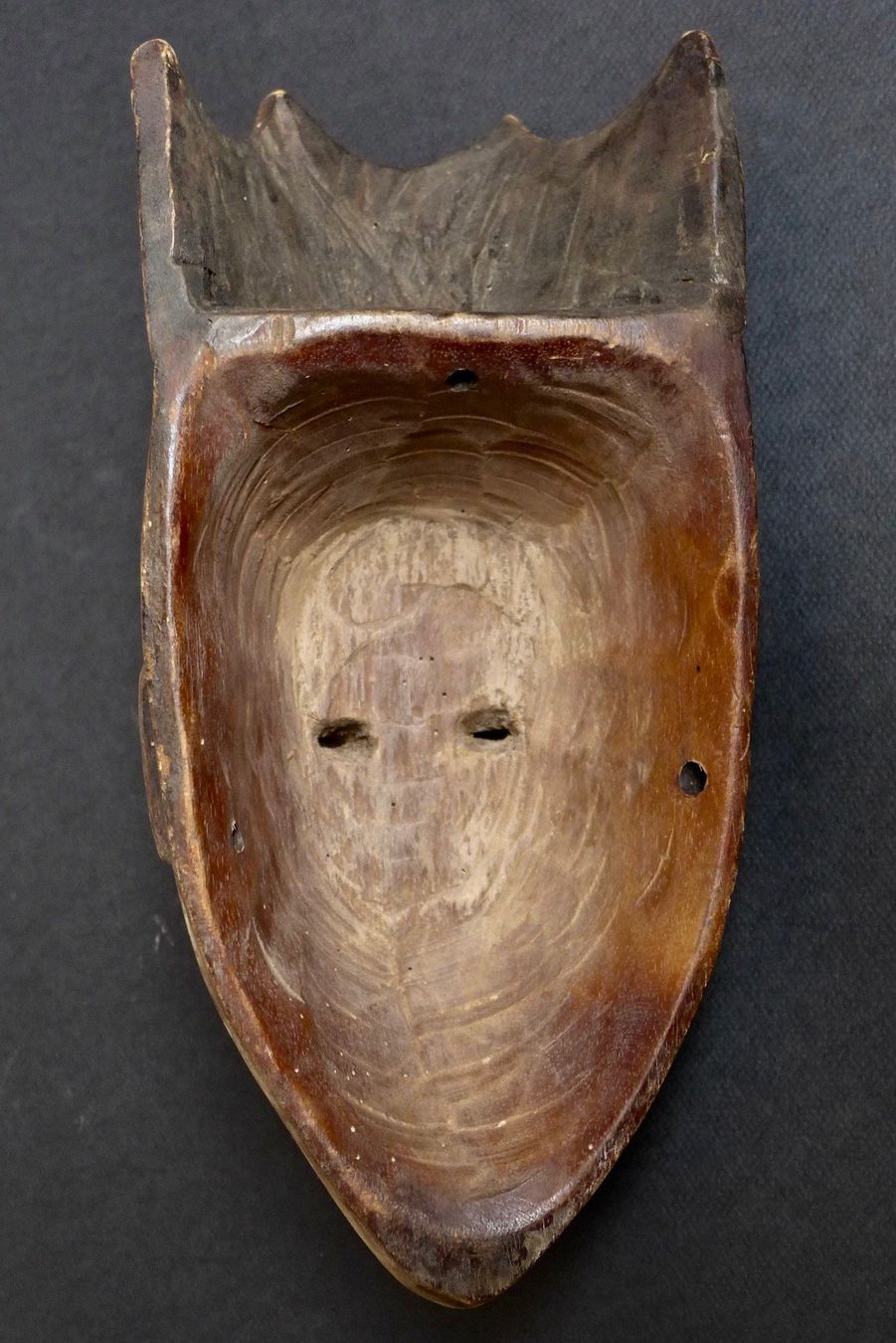 Internationale Kunst: Afrikamaske, Fang - Gabun – Gebraucht aus Chur von Bombai01 2