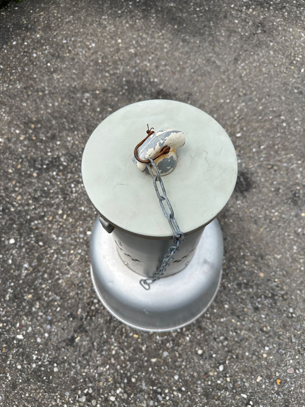 Lampade: grosse Vintage Industrielampe / Hängelampe – Difettoso da Zürich venduto da frauflufelberg 1