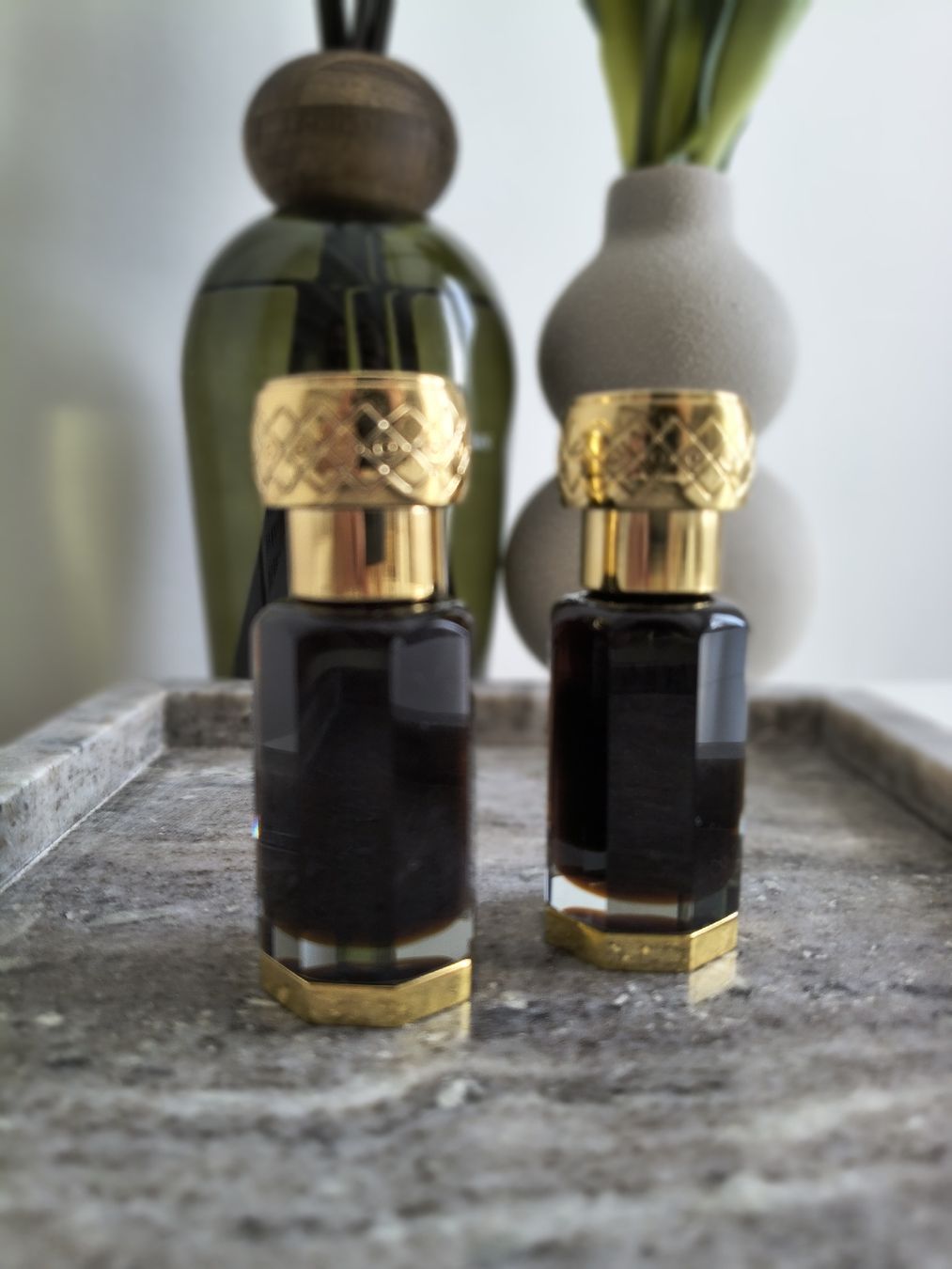 Oli essenziali: Oud Cambodi synthetic 12ml - 6ml – Nuovo (secondo la descrizione) da Rickenbach SO venduto da zeq_8cz9