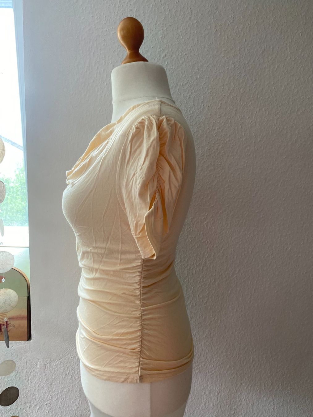 T-shirt: T-Shirt mit Wasserfallausschnitt , Gr. 38 – Usato da Stetten SH venduto da bijoux18 4