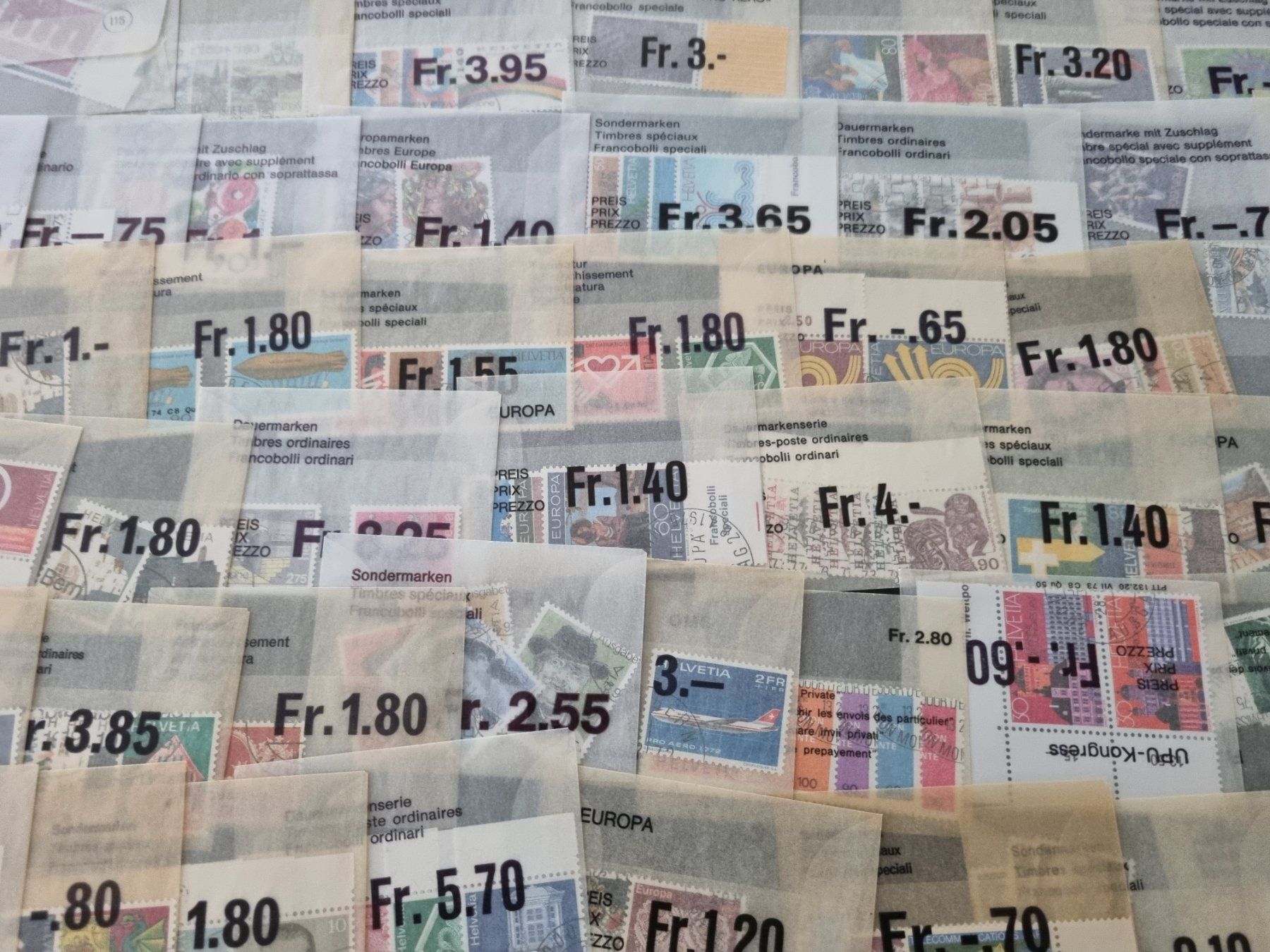 Tutti i francobolli: ca. 220 Pergamintüten mit ABOWARE Schweiz – Usato da Gümligen venduto da Geniusbuy 5