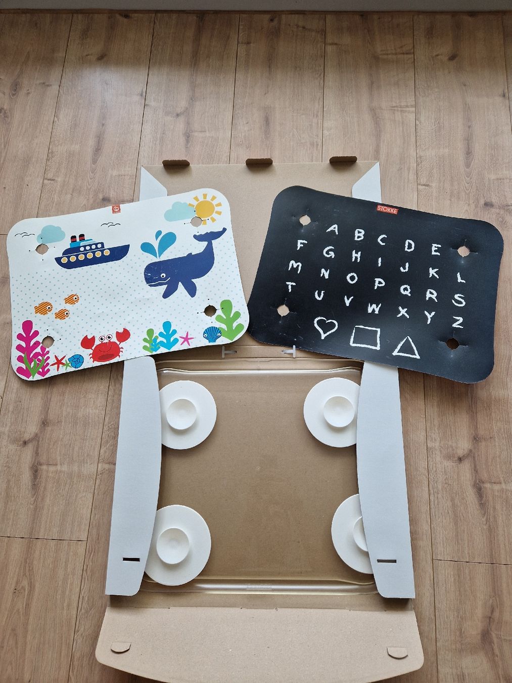 Set de table et chaises: Stokke Table Top Kinder-Essunterlage – D'occasion à Münsingen par MarcoTs 2