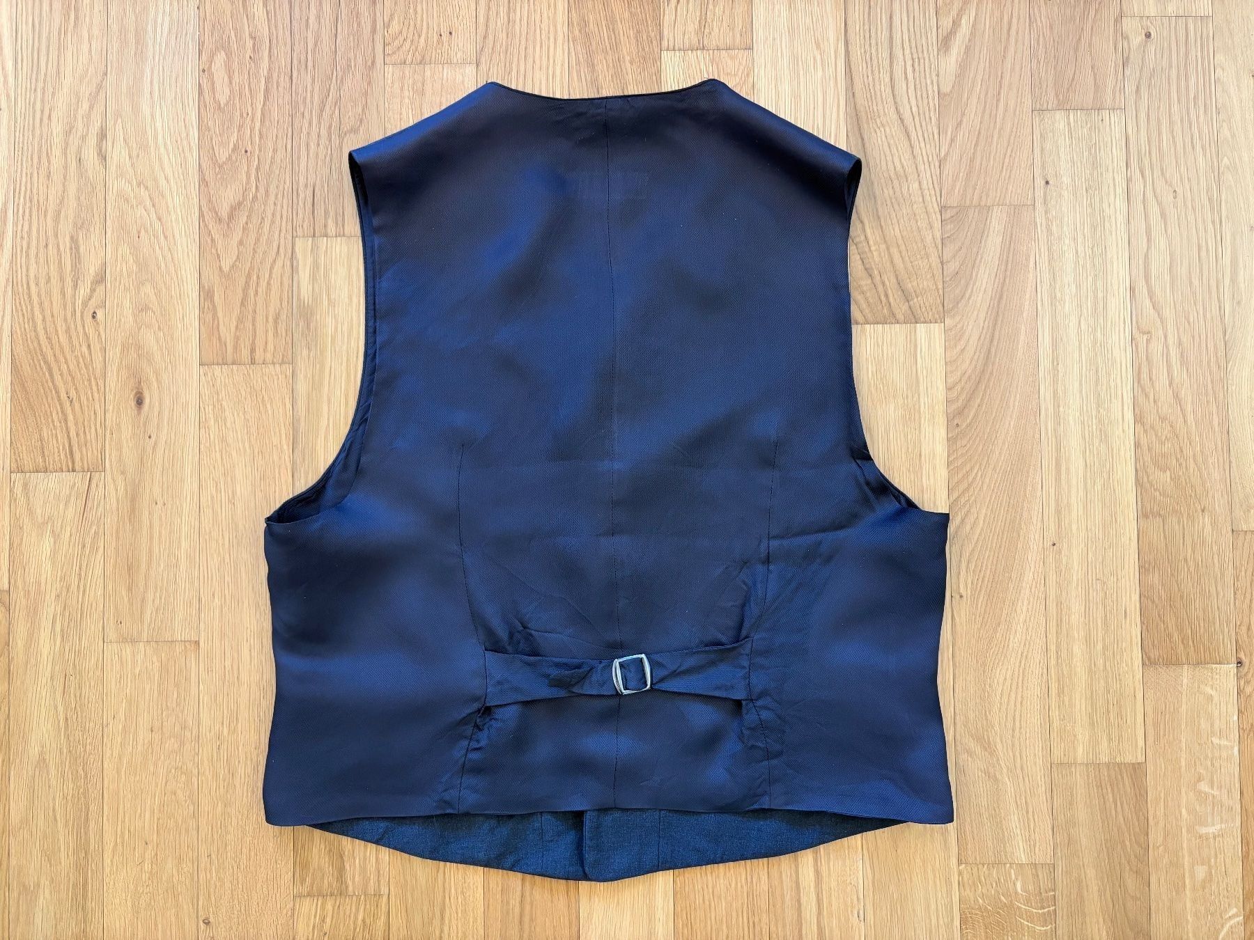 We Gilet & Giacche: Weste Gilet WE Men 50 – Usato da Gossau ZH venduto da collectr 1