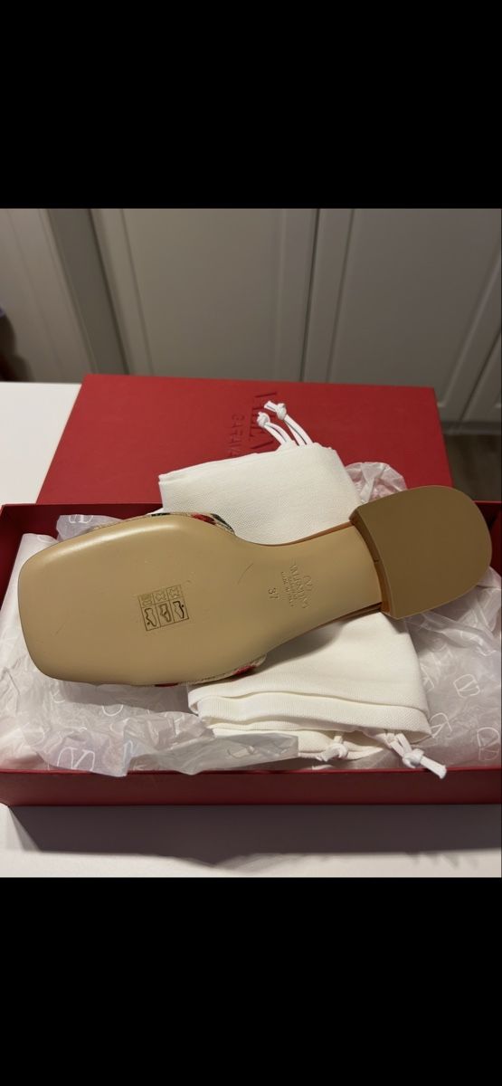 Scarpe da donna: Mules Valentino  – Nuovo e nell'imballaggio originale da Lugnorre venduto da san_8rzj 1