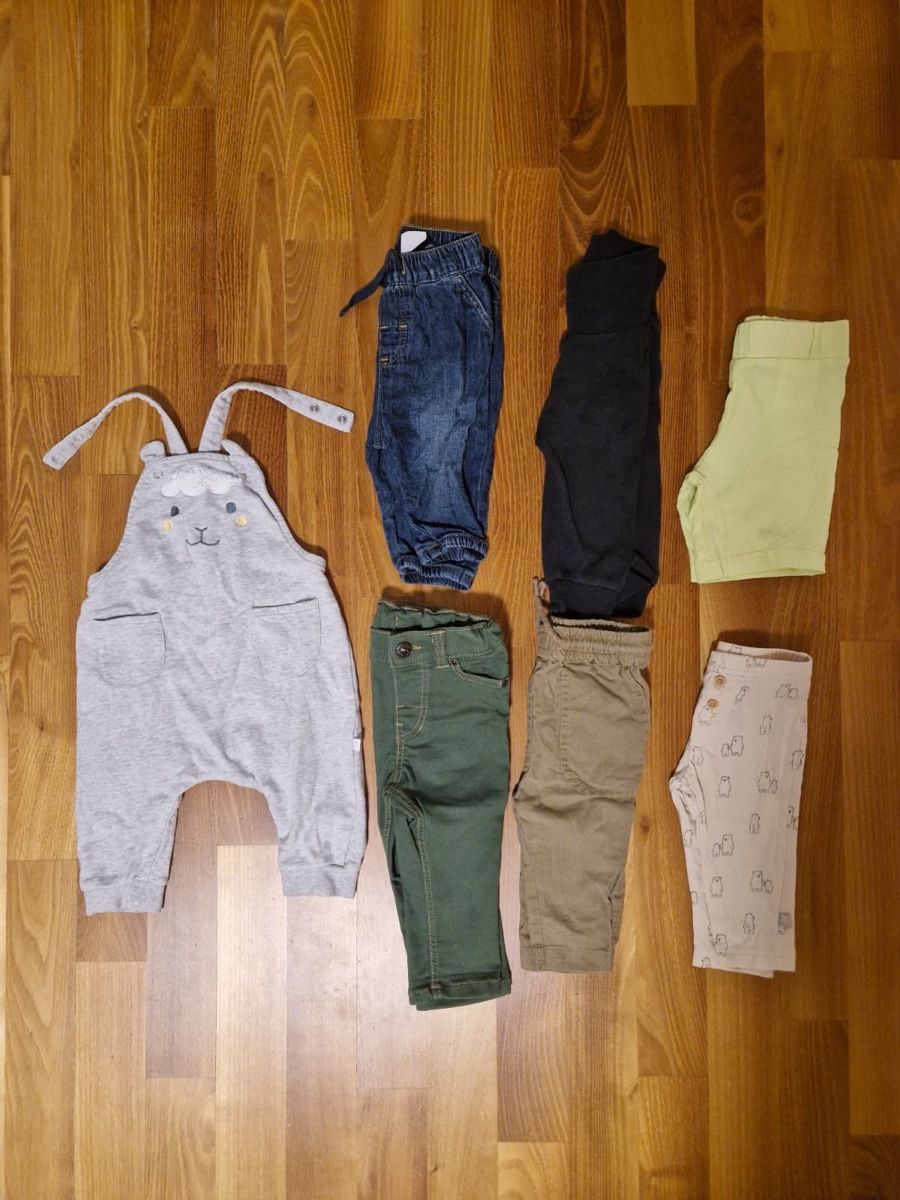 Lotti & Set di vestiti: Kleider Gr. 68 / 62 Stk – Usato da Adetswil venduto da kai_p9fb 3