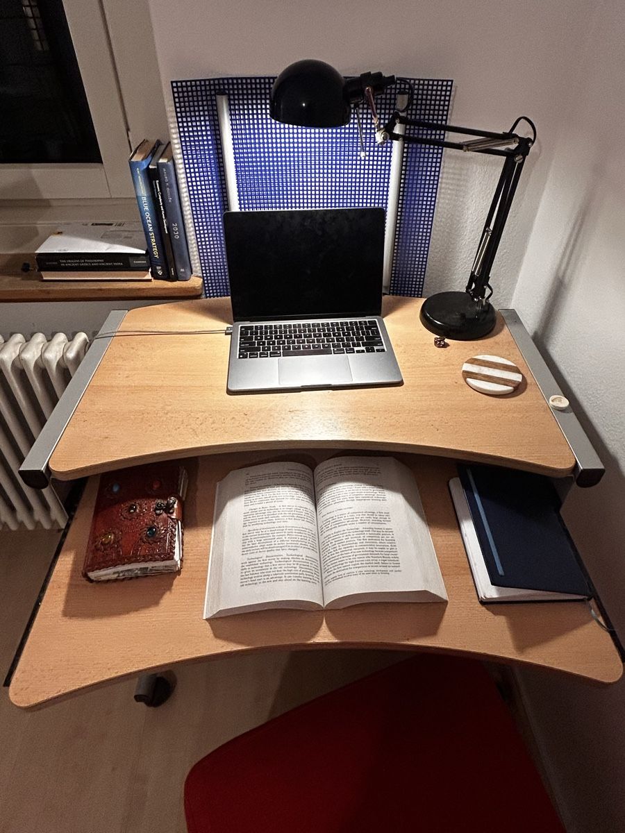 Schreibtische: Study/Work Table – Gebraucht aus Zürich von par_75cp 2