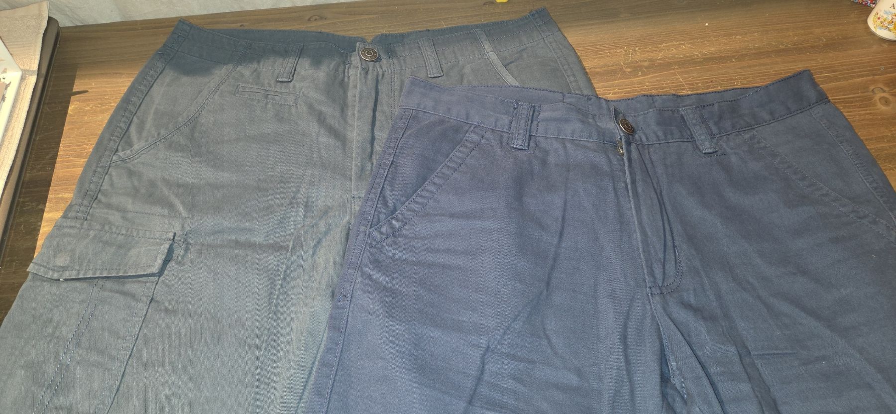 Pantaloni: 2er Pack Neue Herren Bermuda's Grösse 50  – Nuovo (secondo la descrizione) da Busswil BE venduto da Angy1974