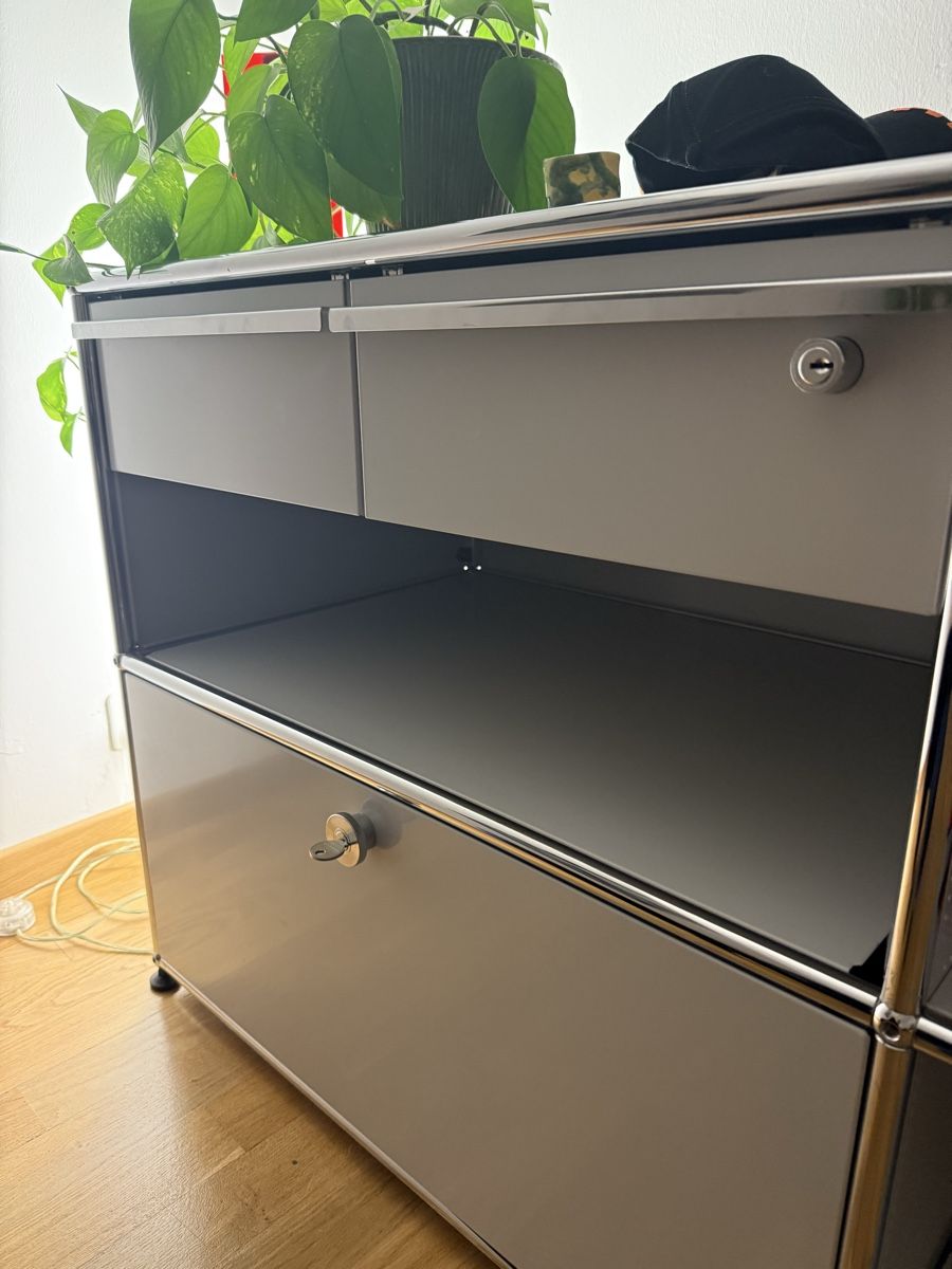 USM Regale: USM Haller Sideboard in Lichtgrau 2/2 – Gebraucht aus Zürich von sa.nomeh 2