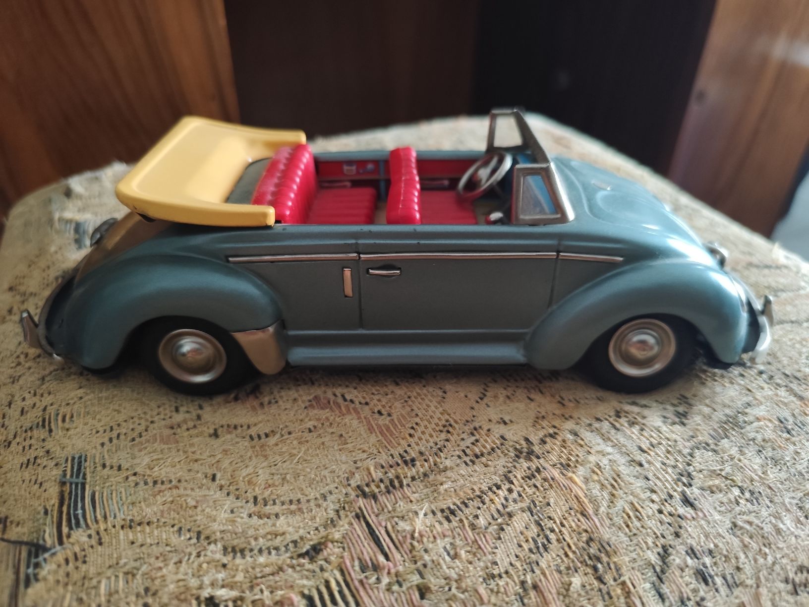 Volkswagen Modellautos: toller VW käfer cabrio (Blech) – Gebraucht aus minusio von bierbrauer 3