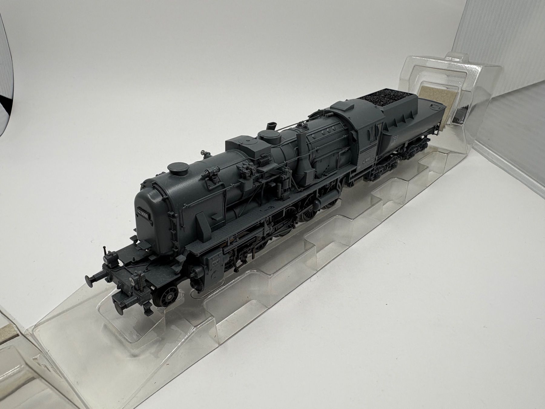 Märklin Modellini di ferrovie: Märklin DB BR 42 9000 1/E/0 H0 Digital – Nuovo e nell'imballaggio originale da Forch venduto da Hanimann-Robinson 2