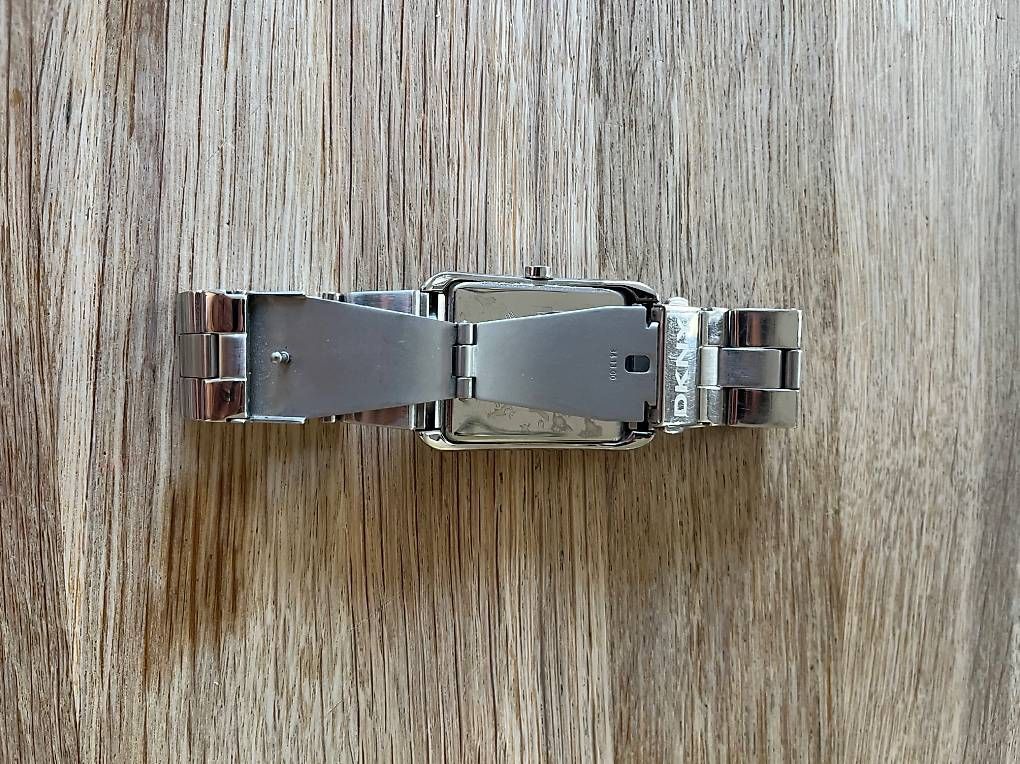 DKNY Uhren: DKNY Armbanduhr – Gebraucht aus Aadorf von philytastic 3