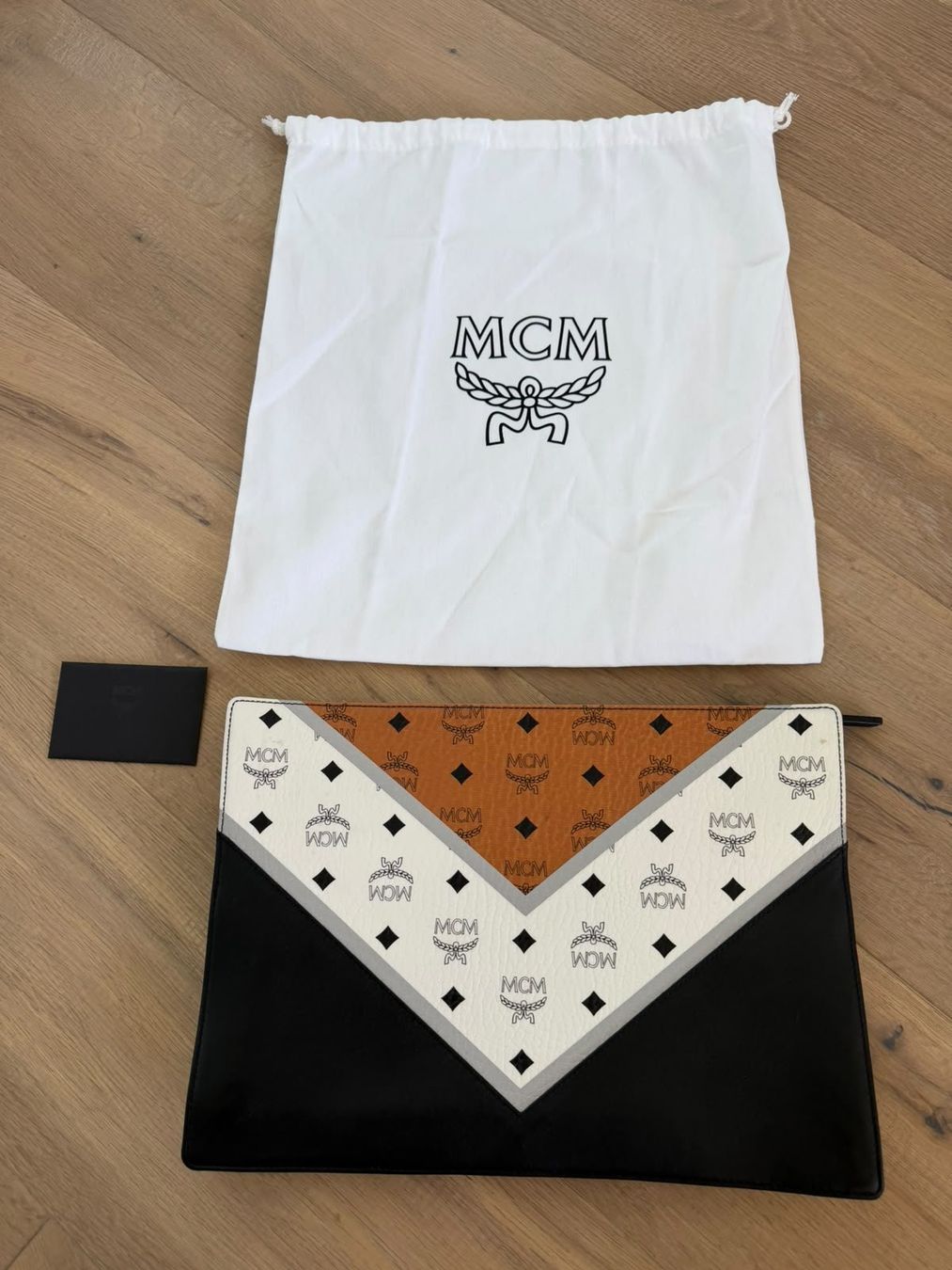 Mcm Taschen: Neu Original MCM Pouch – Neu (gemäss Beschreibung) aus Wangen SZ von Rol_20 1