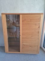 Vitrine Eiche massiv von Anrai mit Glasteil und Beleuchtung