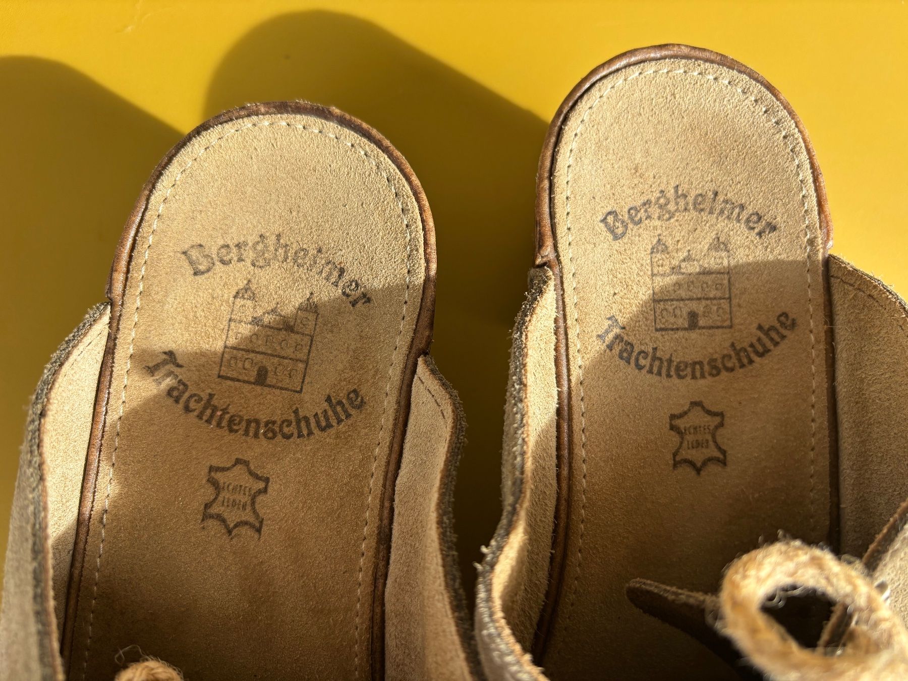 Damenschuhe: BERGHEIMER TRACHTENSCHUHE Leder Clogs Gr. 39 – Gebraucht aus Zürich von missmodernage 9