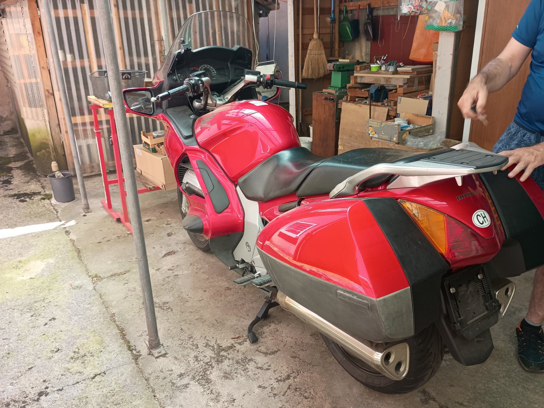 Honda Touring: Honda Pan european ST 1300 – D'occasion à Grandson par laurette75 1